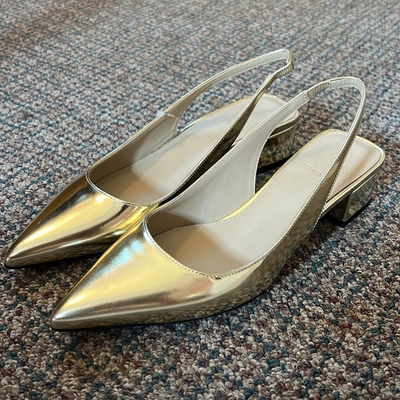 🆕️Theory Slingback Pump in Metallic Leather size 36 (6) - Picture 2 of 6
